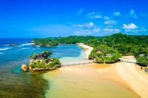 wisata pantai malang